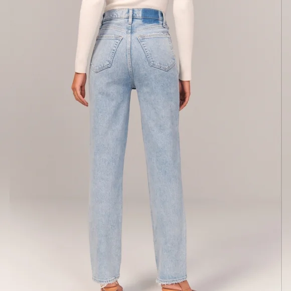 Abercrombie 90s Straight Ultra High Rise Jeans with Criss Cross Waistband - Picture 3 of 9